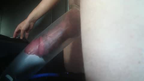 Snapshot of ukpumper chatting on September 22, 9:57 am ukpumper online show from September 22, 9:57 am