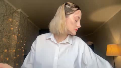 Emily online show from November 13, 11:35 am