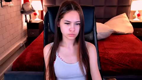 Ulia online show from March 18, 5:13 am