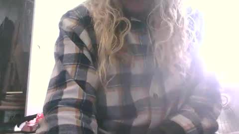 Snapshot of umbrado chatting on October 25, 7:36 pm umbrado online show from October 25, 7:36 pm