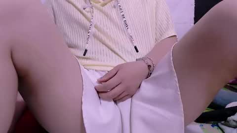 umi_sweet online show from March 5, 7:28 am