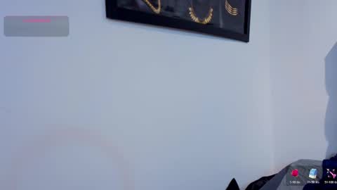 un_sluttyy online show from March 27, 11:00 am