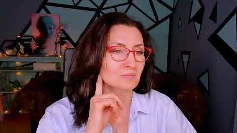 UnaTera online show from February 6, 8:29 am