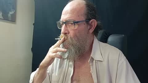 Uncle Hottie online show from April 10, 5:17 pm