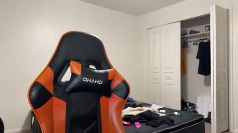 uncutcockassboi online show from March 14, 11:03 am