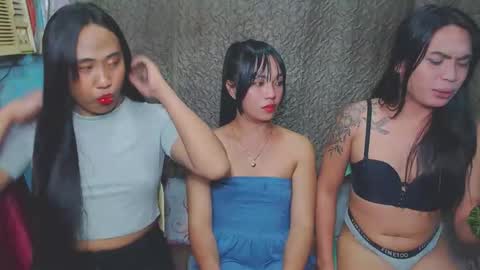 ROSEYUKIDAISYALEXAALICE online show from October 6, 5:31 pm