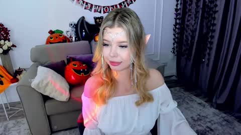 Alice online show from October 31, 5:57 pm