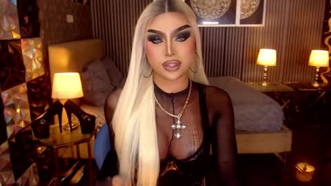 BRIANNA online show from April 17, 10:23 pm