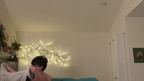 wang online show from April 11, 1:10 am