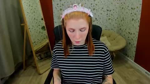 Call me Mira  thumbs up its make me happy online show from December 21, 8:59 pm