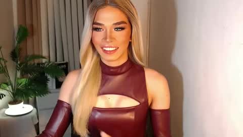 Miss Andrea online show from October 4, 4:38 pm