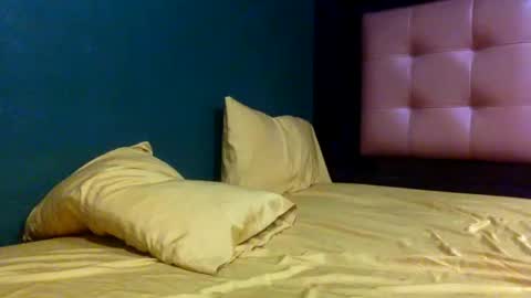 Snapshot of unlimitedfantasy chatting on October 6, 1:23 am Thiago online show from October 6, 1:23 am