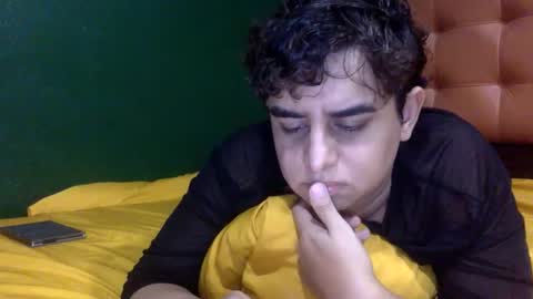 Snapshot of unlimitedfantasy chatting on October 19, 6:51 am Thiago online show from October 19, 6:51 am