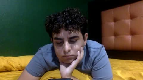 Snapshot of unlimitedfantasy chatting on October 16, 5:51 am Thiago online show from October 16, 5:51 am