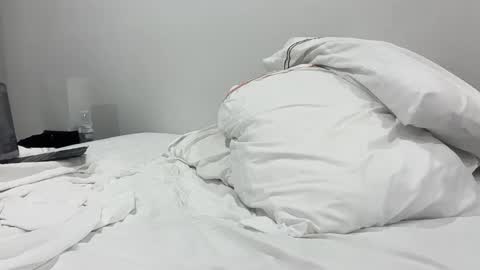 Stepbro online show from May 9, 9:59 am