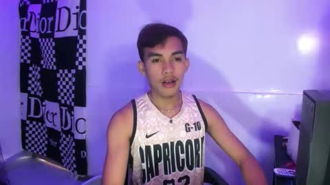 ur_shan21 online show from May 25, 4:40 am