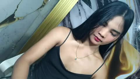 urasian_latinaxxx online show from July 13, 11:30 pm