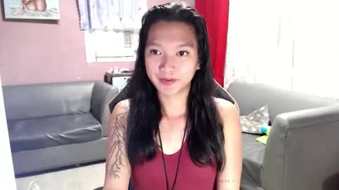 NEWRA  ALLISON online show from September 25, 4:58 pm