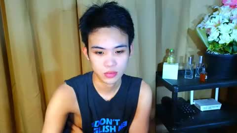 urasiancumboix2 online show from November 3, 6:36 am