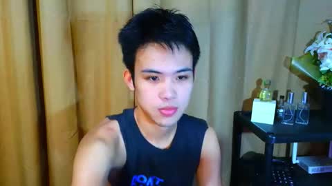 urasiancumboix2 online show from November 1, 10:36 am