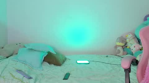 Danielle  online show from February 25, 10:30 am