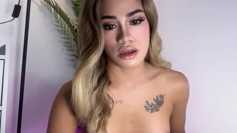 Haley Mhate online show from June 11, 12:43 am