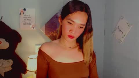 urblossom_harahxxx online show from January 22, 5:26 am