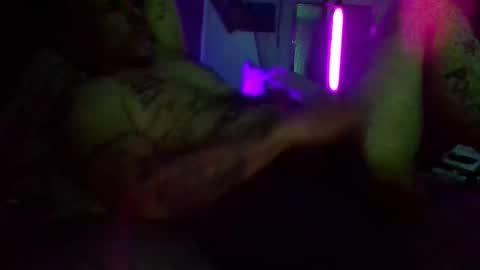 urdaddy875867 online show from May 1, 2:49 am