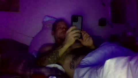 urdaddy875867 online show from March 2, 6:05 am