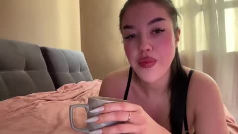 Snapshot of urdevilbaby chatting on February 27, 6:57 am Margo online show from February 27, 6:57 am