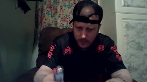 UrFavoriteJoeDirty69 online show from May 22, 5:03 am