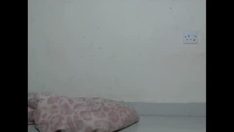 urflirtydoll online show from February 17, 10:05 pm