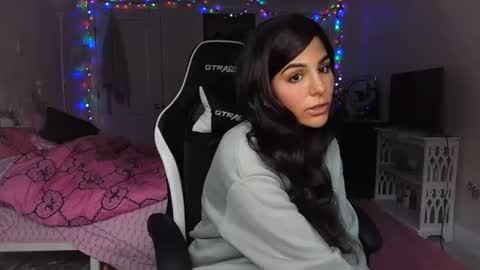 Goddess Marla online show from November 11, 8:00 pm