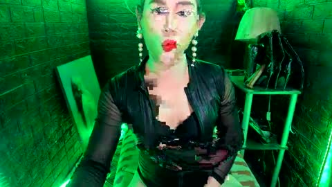 queen norelle online show from February 4, 5:01 pm