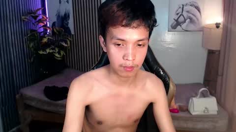 urhot_johny online show from April 11, 9:24 am