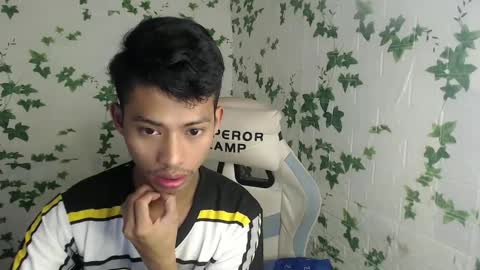 richard online show from February 13, 11:26 pm