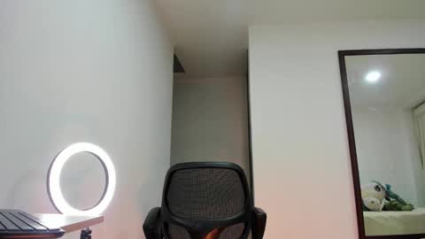 urimare_south online show from January 21, 12:04 am