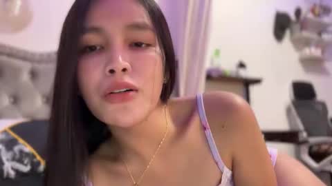 Amira online show from November 11, 2:47 am