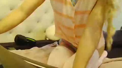 command me  online show from November 17, 6:32 pm