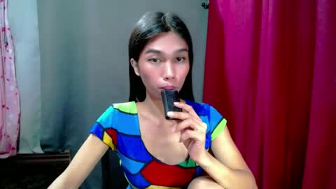 urloverjasmine_xx online show from July 1, 1:31 pm