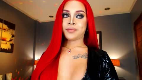 UrMajestyTyra online show from October 22, 2:37 am