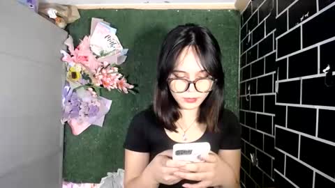 Pia online show from October 6, 11:55 pm