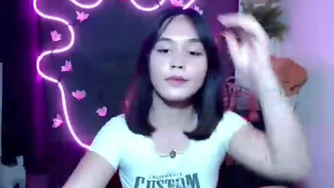 Pia online show from October 9, 12:05 am