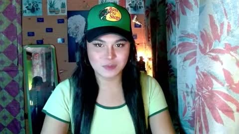 YOURGIRLCAMILLA online show from January 13, 3:09 pm