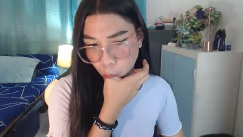 Snapshot of urwetasianprincessxx chatting on September 17, 8:51 am Ashley Kate Mateo Gray online show from September 17, 8:51 am