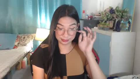 Ashley Kate Mateo Gray online show from December 17, 12:34 pm