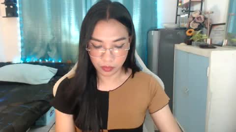 Ashley Kate Mateo Gray online show from August 4, 8:43 am