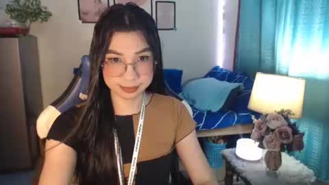 Snapshot of urwetasianprincessxx chatting on January 8, 10:26 am Ashley Kate Mateo Gray online show from January 8, 10:26 am