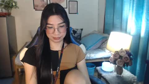 Snapshot of urwetasianprincessxx chatting on February 12, 8:59 am Ashley Kate Mateo Gray online show from February 12, 8:59 am