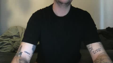 Snapshot of uwantitno chatting on November 2, 6:02 am uwantitno online show from November 2, 6:02 am